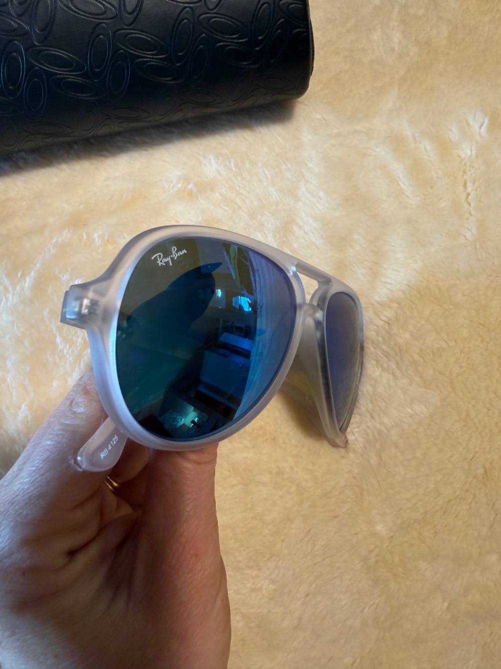 Ray-Bans - Picture 2 of 5